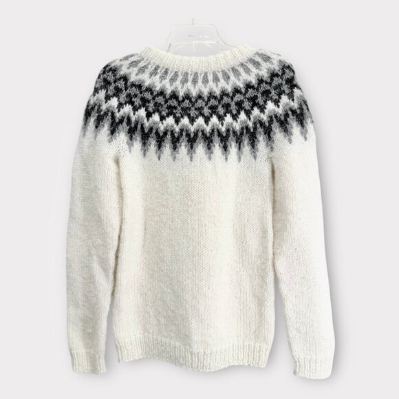 Hand Knit Icelandic Fair Isle Wool Crew Neck Sweater Winter White Grey Black - Picture 2 of 4